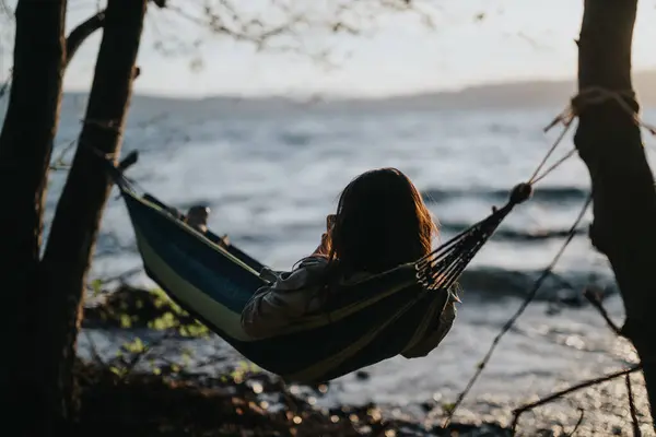 Menemukan Kenyamanan dalam Waktu yang Tidak Dijadwalkan